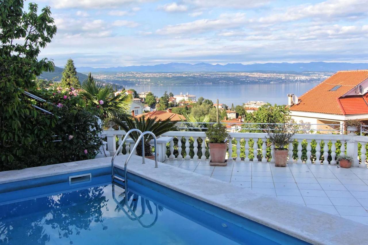 Family Friendly Apartments With A Swimming Pool Lovran, Opatija - 14178 Екстериор снимка