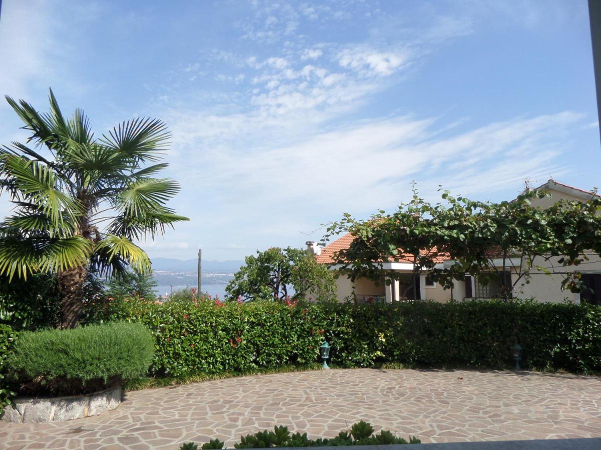 Family Friendly Apartments With A Swimming Pool Lovran, Opatija - 14178 Екстериор снимка
