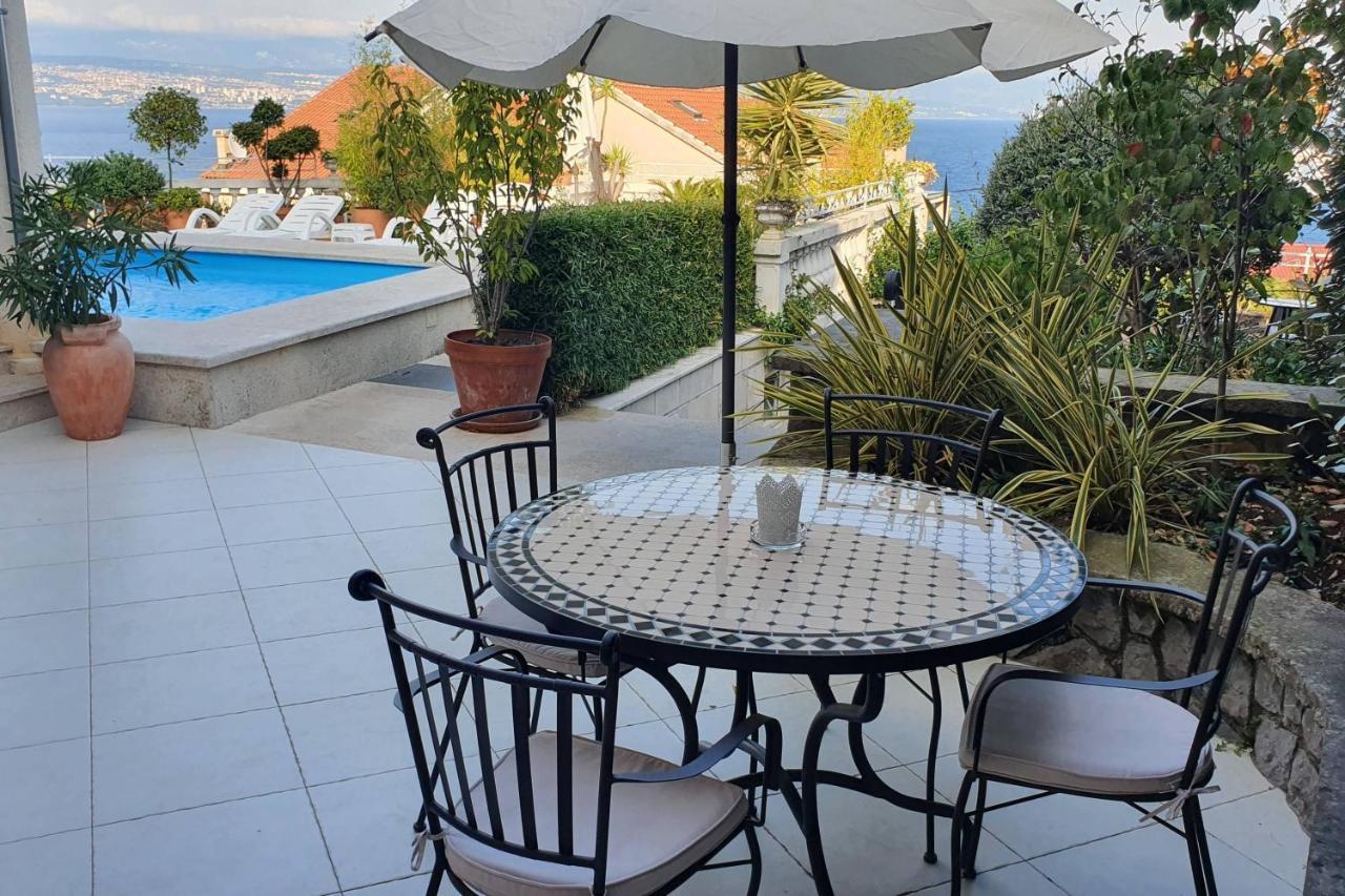 Family Friendly Apartments With A Swimming Pool Lovran, Opatija - 14178 Екстериор снимка