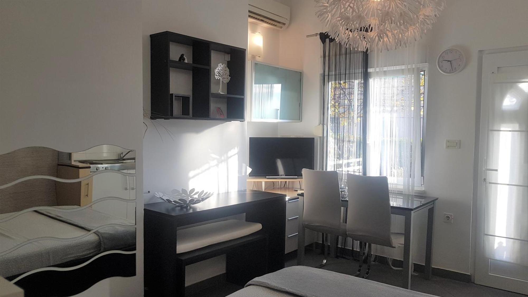 Family Friendly Apartments With A Swimming Pool Lovran, Opatija - 14178 Екстериор снимка